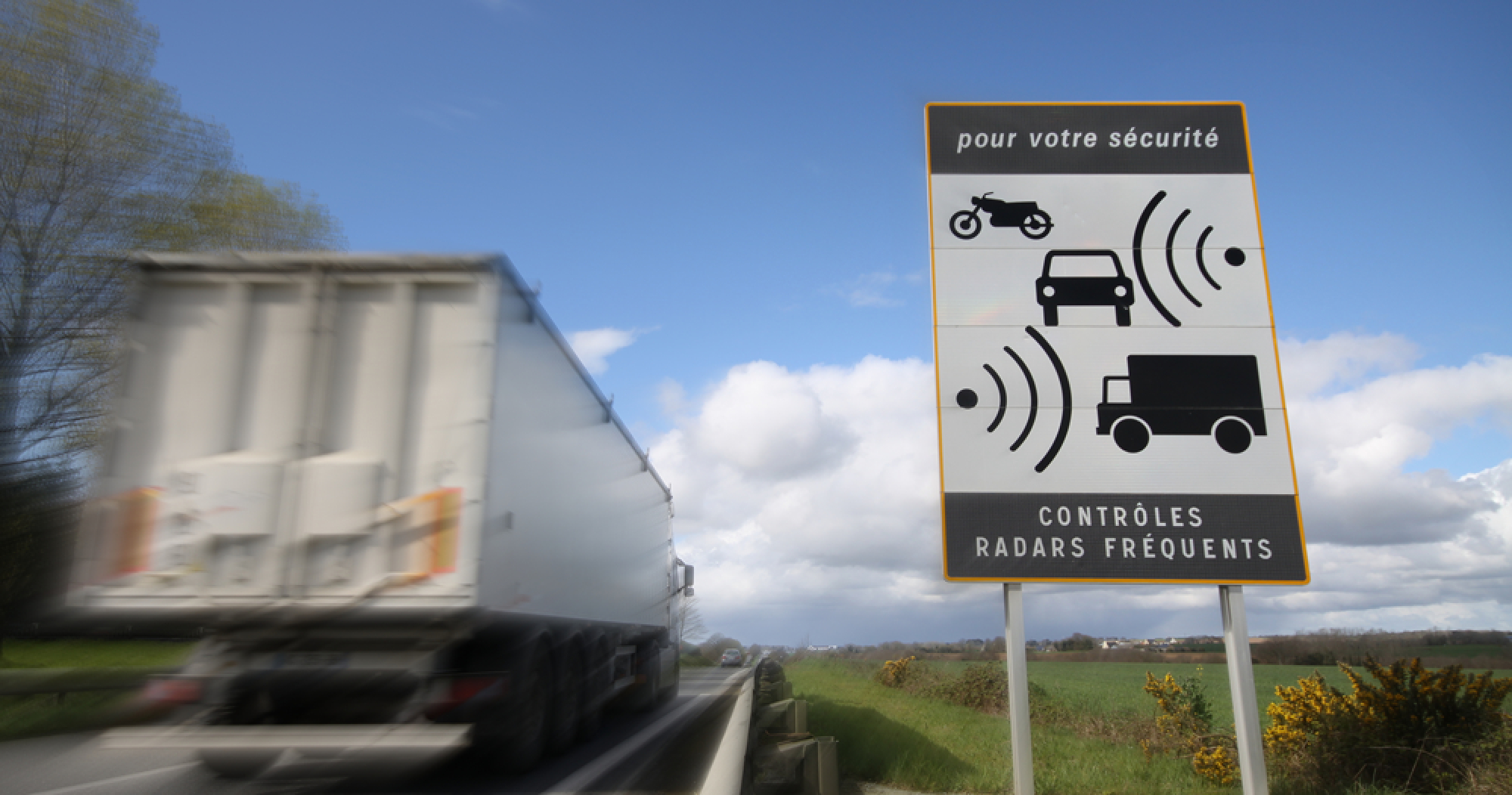 La Sécurité Routière va-t-elle parvenir à faire supprimer la signalisation des radars ?