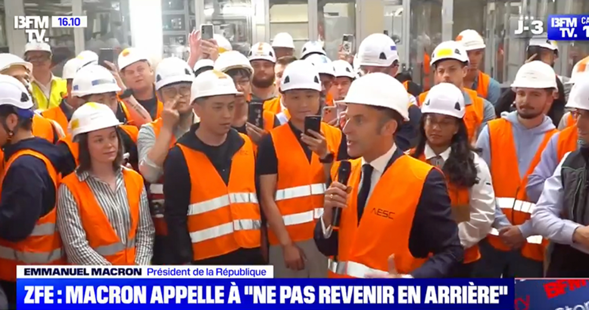 &quot;Ne pas revenir en arrière&quot; sur les ZFE : le déni de démocratie d&#039;Emmanuel Macron
