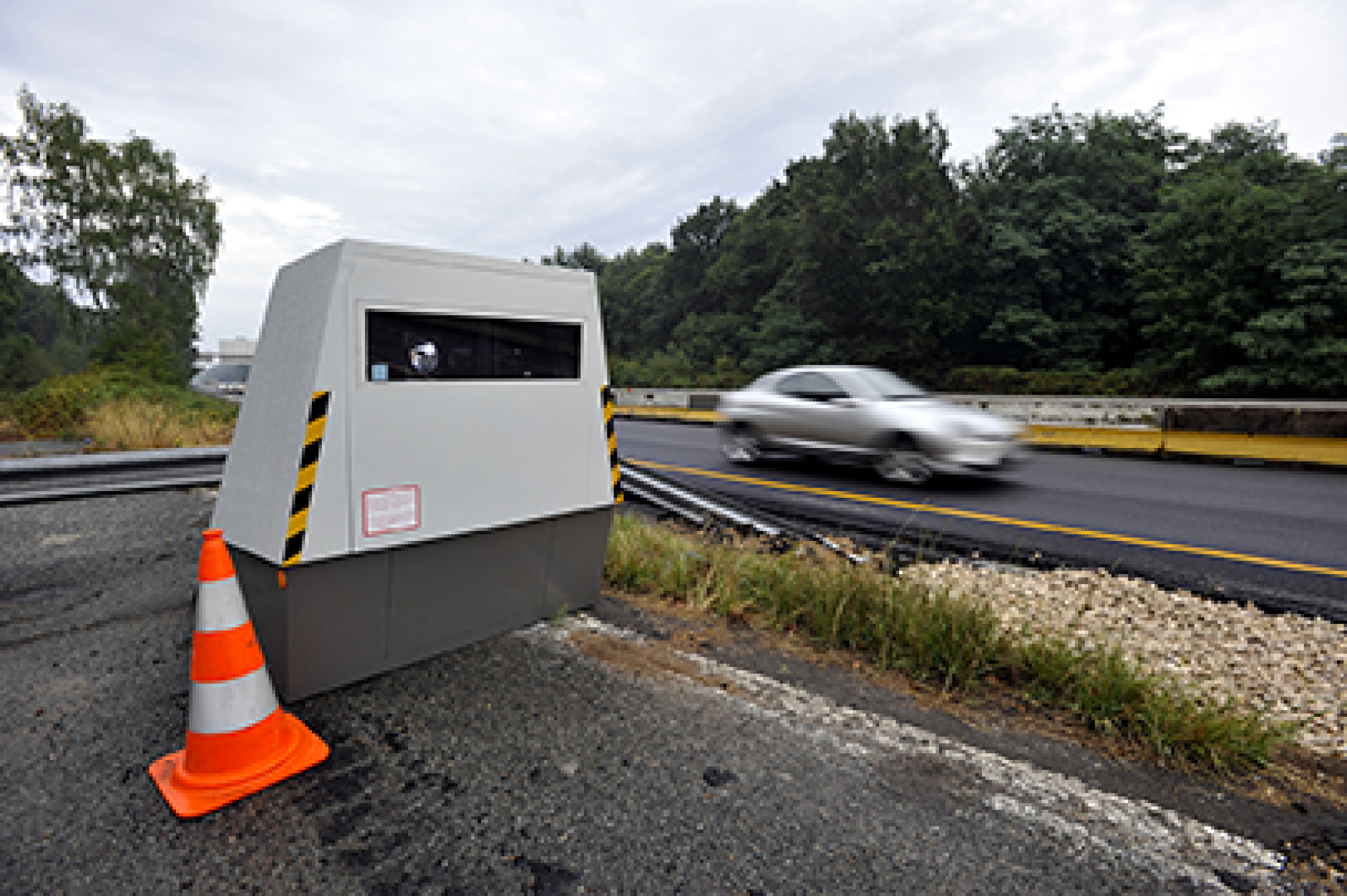 Bientôt des radars anti-freinage sur les routes françaises ?