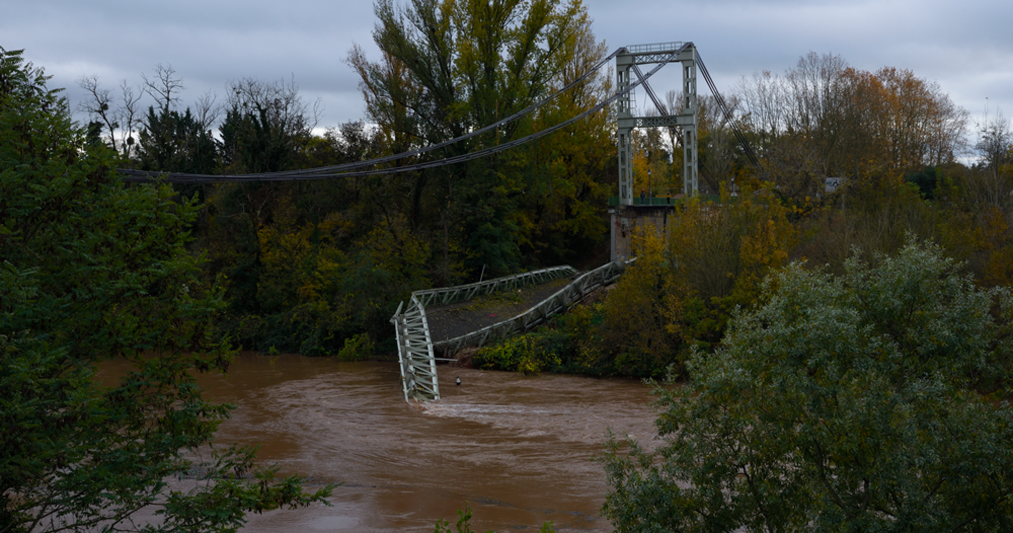 Pont effondré à Mirepoix sur Tarn : &quot;40 millions d&#039;automobilistes&quot; réclame un audit